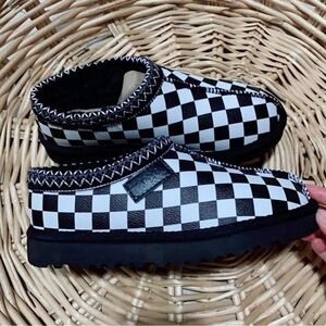 Kid UGG Checkered Tasman